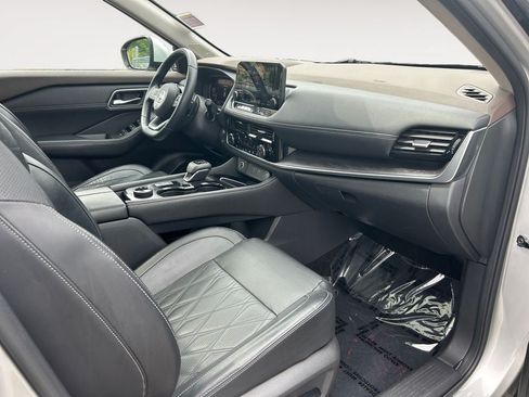 Used 2021 Nissan Rogue Platinum AWD/4WD image 26