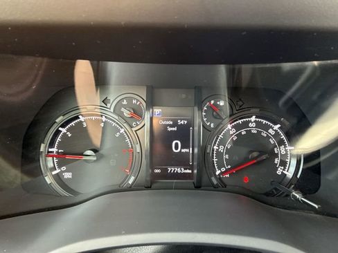 Used 2022 Toyota 4Runner SR5 Premium AWD/4WD image 15