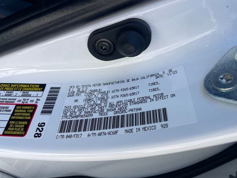 Used 2023 Toyota Tacoma TRD Sport w/ Advanced Technology Package image 13