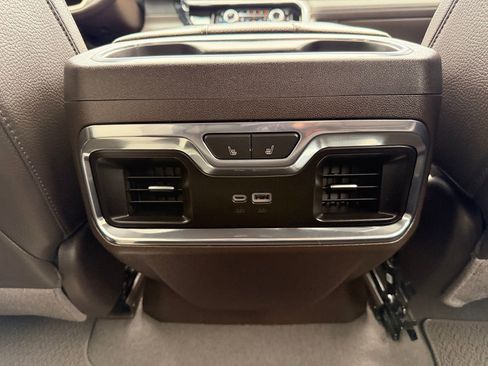 Used 2024 GMC Sierra 1500 Denali image 28