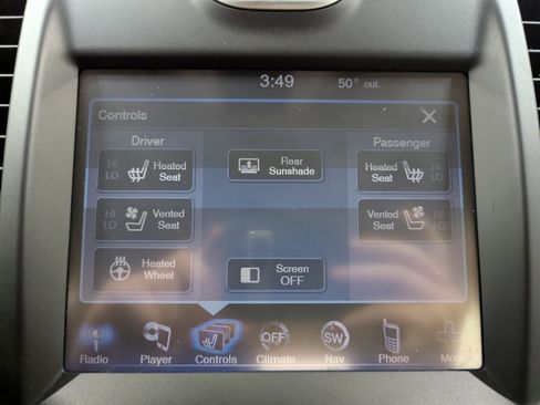 Used 2013 Chrysler 300 C w/ Light Group image 18