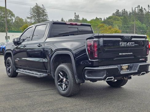 Used 2023 GMC Sierra 1500 AT4 w/ AT4 Premium Package AWD/4WD image 5