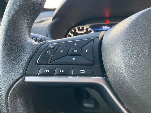 Used 2024 Nissan Altima 2.5 SV image 15