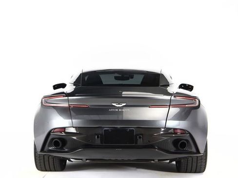 Used 2018 Aston Martin DB11 V12 RWD image 2