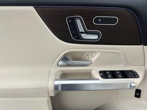 Certified 2025 Mercedes-Benz EQB 250+ image 14