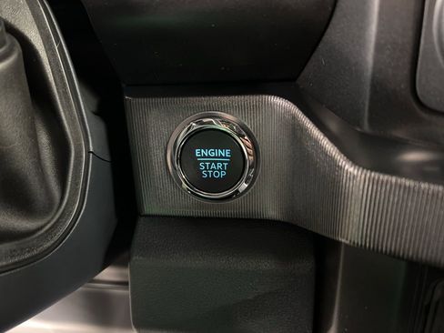 New 2026 Ford F250 Platinum AWD/4WD image 18