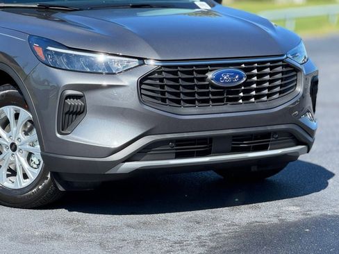 New 2026 Ford Escape Active image 5