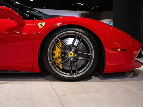 Used 2018 Ferrari 488 Spider RWD image 15