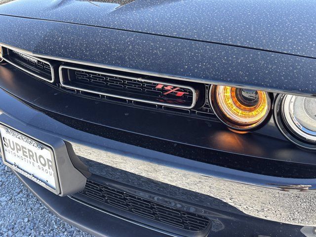 Used 2023 Dodge Challenger R/T RWD image 10