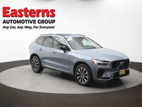 Used 2023 Volvo XC60 B5 Plus AWD/4WD image 53