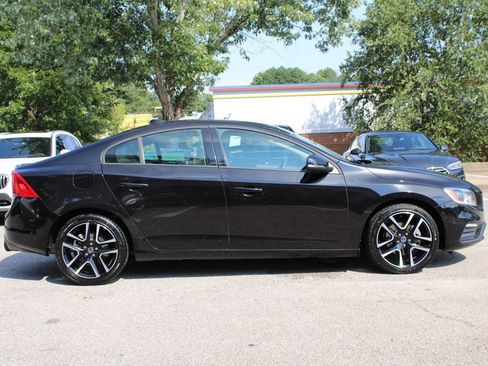 Used 2018 Volvo S60 T5 Dynamic w/ Vision Package FWD image 5