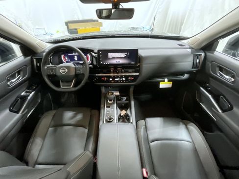 New 2026 Nissan Pathfinder SL AWD/4WD image 14