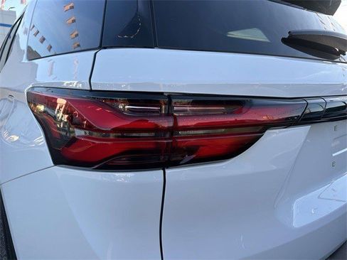 Certified 2023 Chevrolet Traverse LT w/ Midnight/Sport Edition image 12