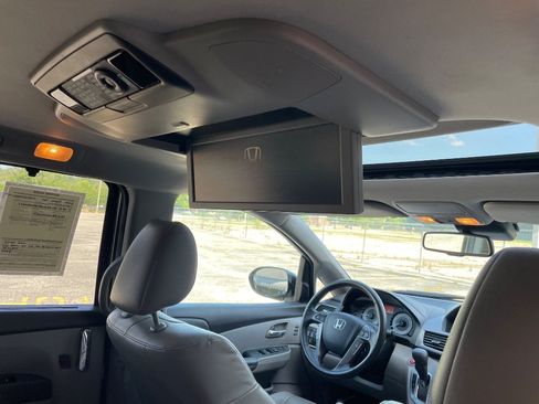 Used 2014 Honda Odyssey Touring image 24