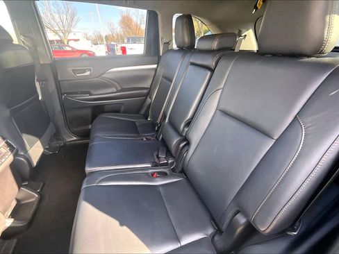 Used 2018 Toyota Highlander XLE w/ Protection Package #3 image 20