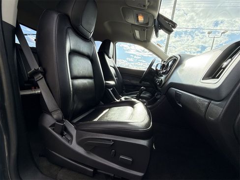 Used 2018 Chevrolet Colorado Z71 w/ LPO, Premium Interior Package image 25