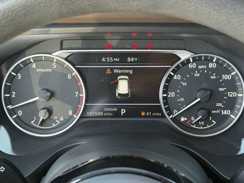Used 2021 Nissan Rogue SV FWD image 34