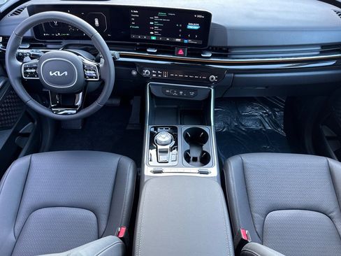 New 2026 Kia Carnival SX Prestige image 13