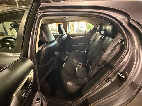 Used 2015 Lexus CT 200h FWD image 22