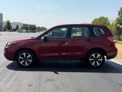 Used 2014 Subaru Forester 2.5i AWD/4WD image 8