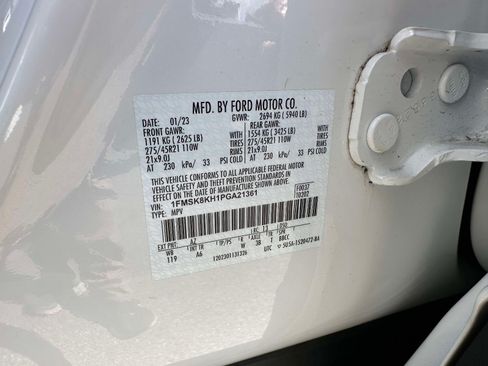 Used 2023 Ford Explorer ST-Line AWD/4WD image 30
