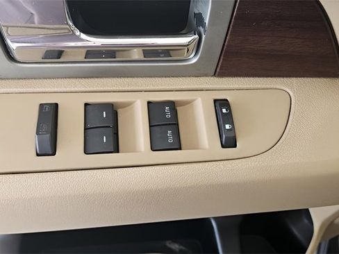 Used 2013 Ford F150 King Ranch w/ King Ranch Luxury Pkg image 12