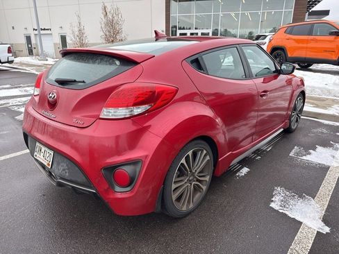 Used 2016 Hyundai Veloster Turbo image 2