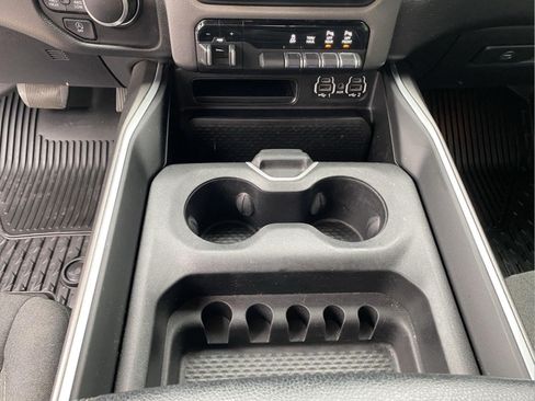 Used 2020 RAM 1500 Big Horn AWD/4WD image 16