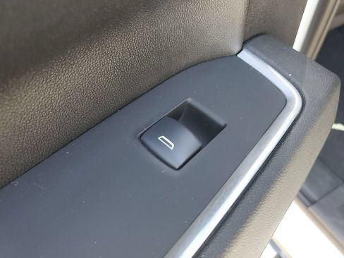 Used 2024 Chevrolet Silverado 1500 LTZ AWD/4WD image 17
