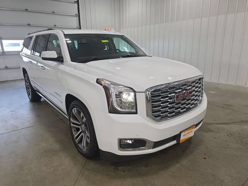 Used 2020 GMC Yukon XL Denali w/ Denali Ultimate Package AWD/4WD image 2