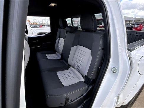 Used 2024 Toyota Tacoma TRD Sport w/ TRD Sport Upgrade Package image 19