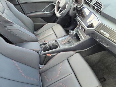Certified 2025 Audi Q3 2.0T Premium Plus w/ Premium Plus Package image 18