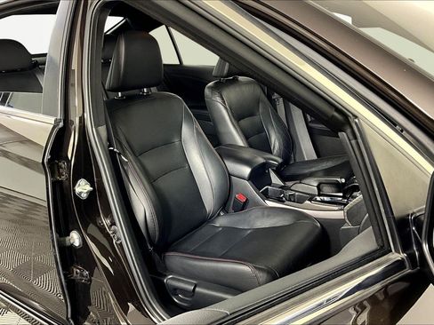 Used 2017 Honda Accord Sport Special Edition image 29