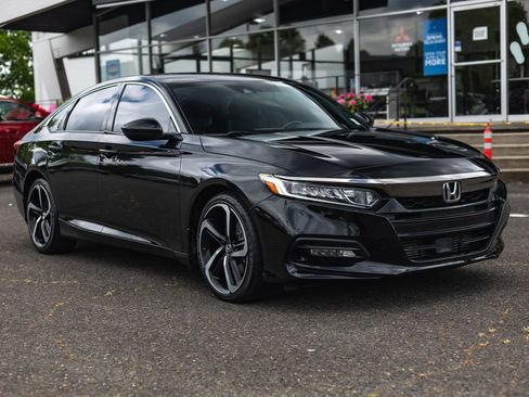Used 2019 Honda Accord Sport image 6