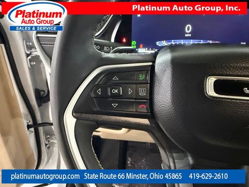 Used 2023 Jeep Grand Cherokee Limited AWD/4WD image 16
