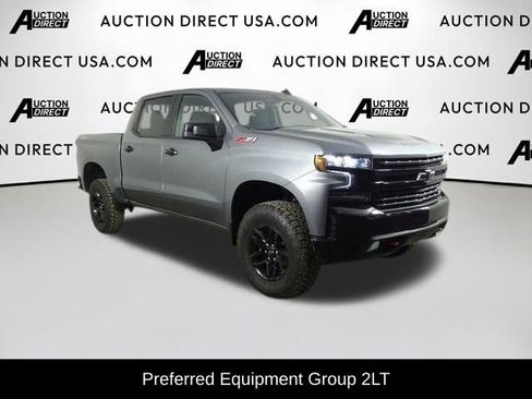 Used 2021 Chevrolet Silverado 1500 LT Trail Boss w/ Bed Protection Package image 2