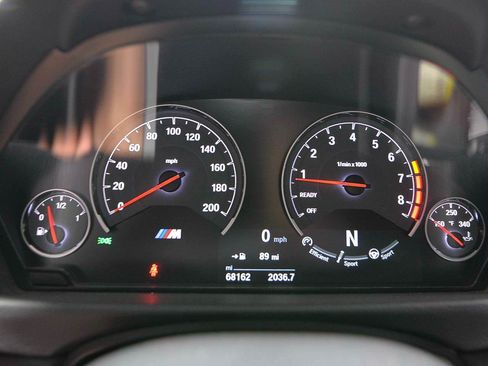 Used 2018 BMW M3 RWD image 13