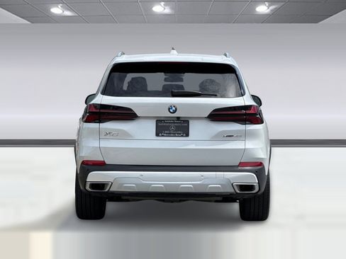 Used 2024 BMW X5 xDrive40i AWD/4WD image 9