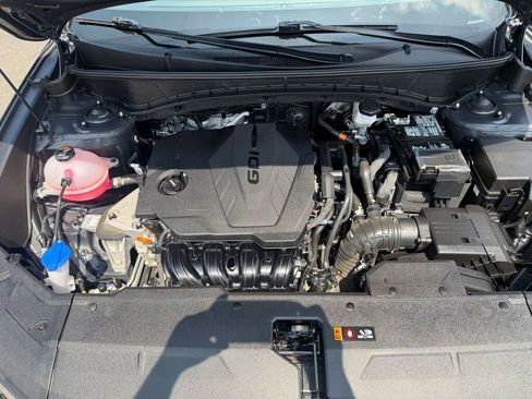Used 2023 Hyundai Tucson SE AWD/4WD image 32