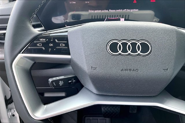 Used 2025 Audi Q5 Premium w/ Convenience Package AWD/4WD image 11