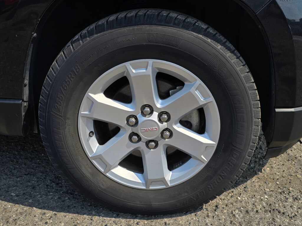 Used 2015 GMC Acadia SLE AWD/4WD image 9