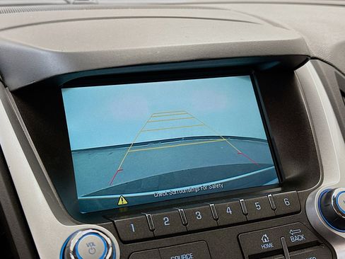 Used 2017 Chevrolet Equinox LS FWD image 22