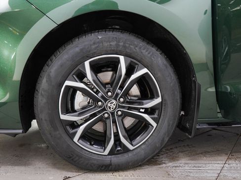 Used 2026 Toyota Sienna Platinum AWD/4WD image 35