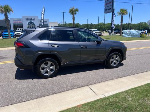 Used 2024 Toyota RAV4 XLE w/ Convenience Package FWD image 6