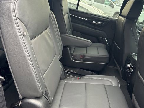 Used 2024 GMC Yukon Denali image 18