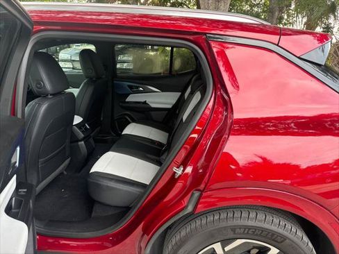 Used 2025 Chevrolet Equinox EV LT w/ Convenience Package FWD image 16