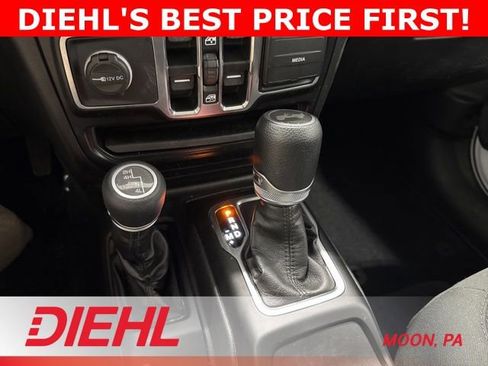 Certified 2021 Jeep Wrangler Unlimited Sport AWD/4WD image 29