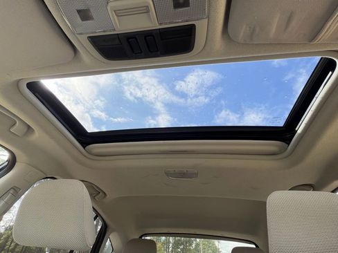 Used 2017 Subaru Crosstrek 2.0i Premium w/ Moonroof Package image 23