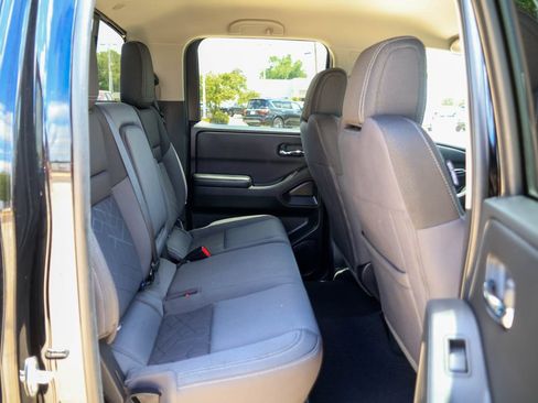 Certified 2026 Nissan Frontier SV w/ SV Convenience Package RWD image 10