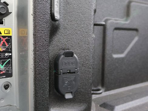 New 2026 GMC Sierra 3500 Denali w/ Denali Reserve Package image 18